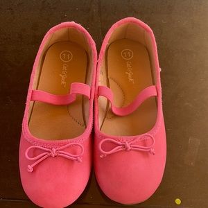 Girls shoes